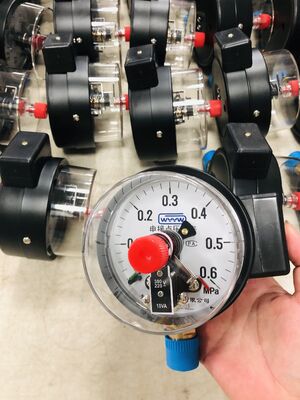 Misuratore di pressione di contatto elettrico con controllo del limite di pressione regolabile 100 mm Dimensione del quadrante e scala 1,6 MPa