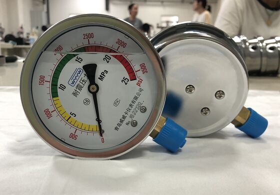 Manometro di misura della pressione in acciaio inossidabile con supporto personalizzato OBM e aria compatibile con fluidi progettato per l'industria
